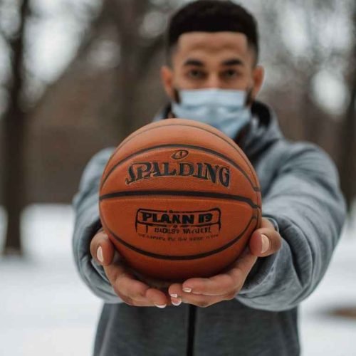 How to Keep Hands Warm While Playing Basketball?